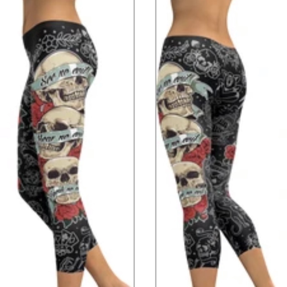 Gearbunch See, Hear, Speak No Evil Black Skull Capris Size XS